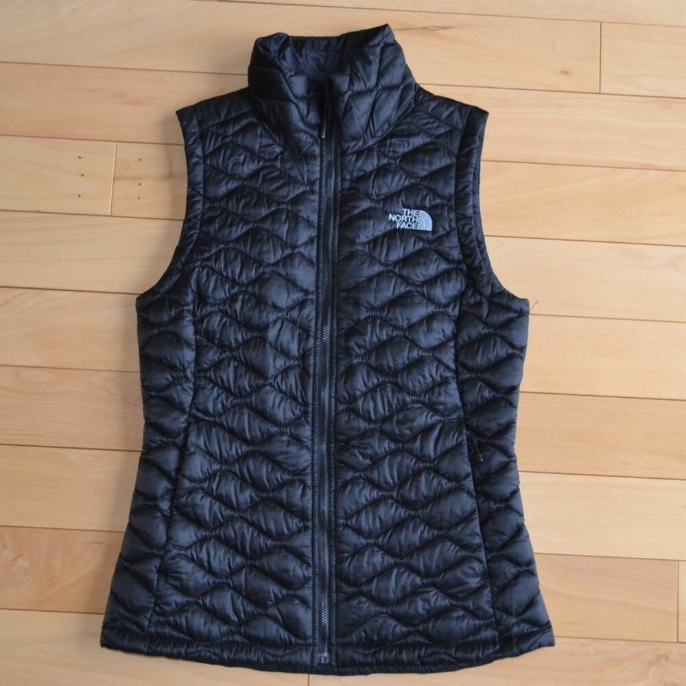 NWT North Face Thermoball Puffer Vest Black Size XS
